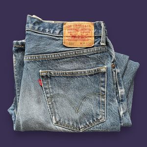 Y2K Levi’s 550 Jeans